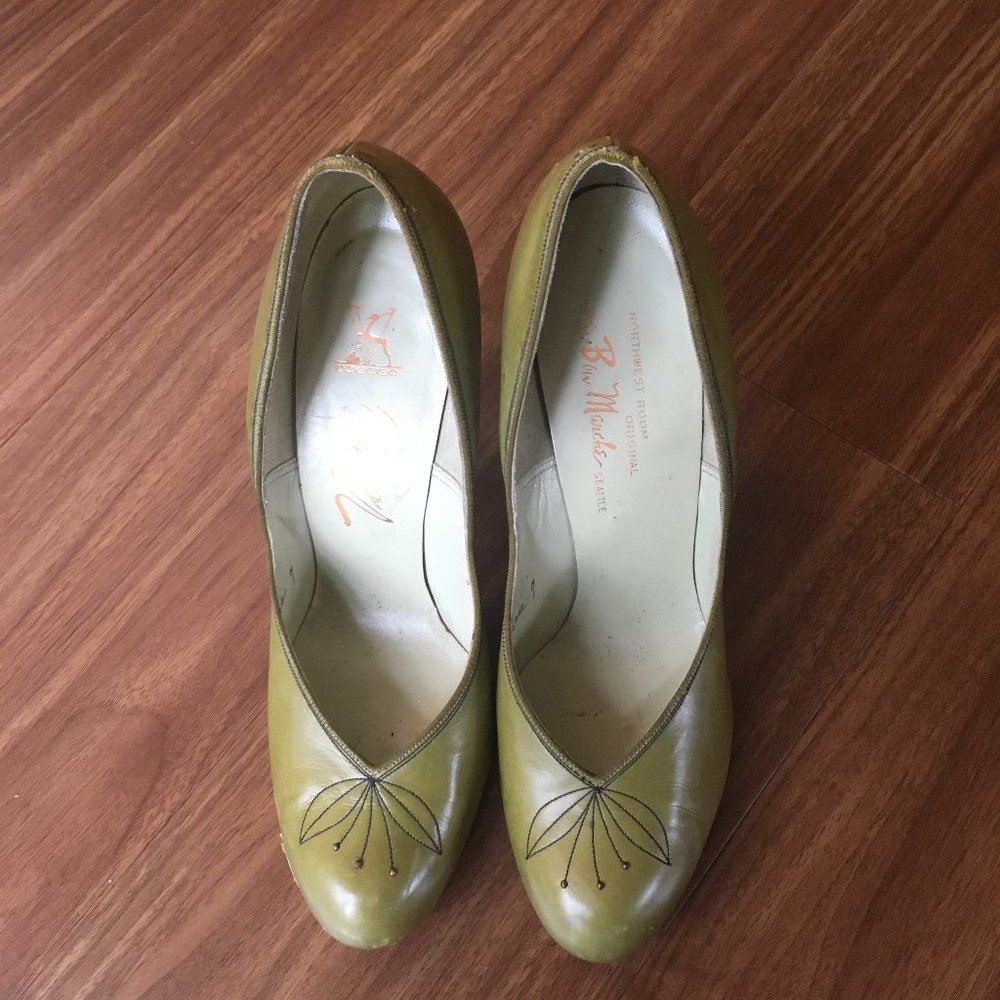 Gorgeous Green Vintage Valley Heels ~1940's